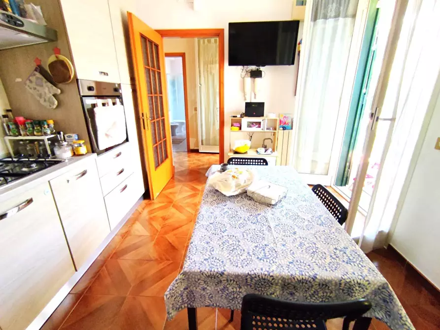 Immagine 11 di Bilocale in vendita  a Tremestieri Etneo