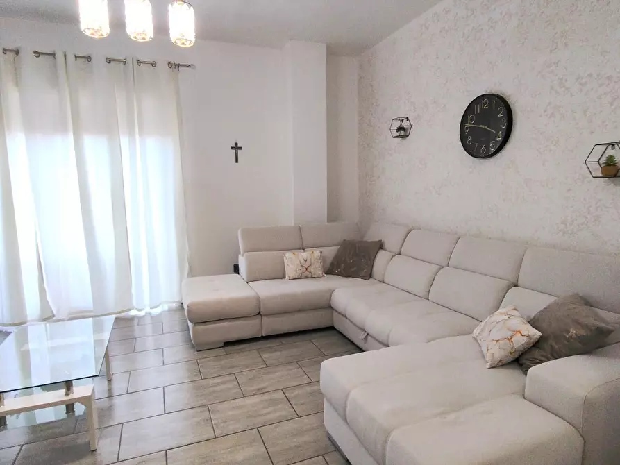 Immagine 5 di Quadrilocale in vendita  in Via Serra Belvedere 9 a Misterbianco