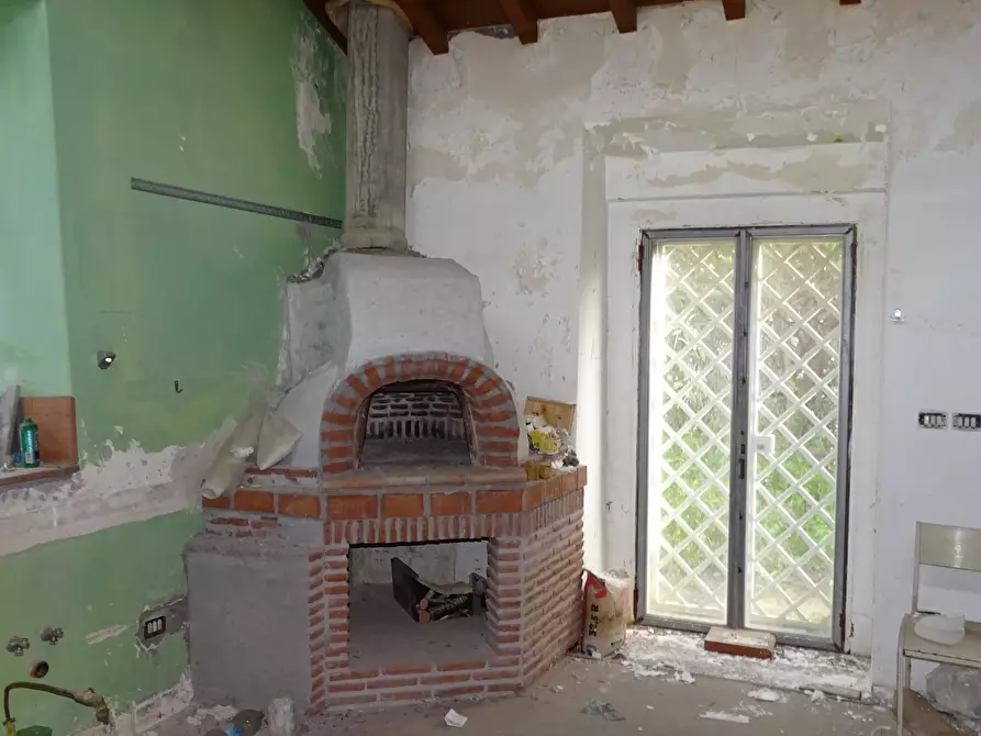 Immagine 11 di Casa indipendente in vendita  in Via Monte Grappa 7 a Belpasso