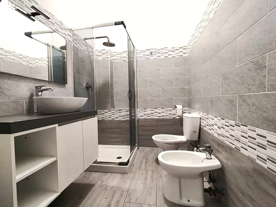 Immagine 19 di Trilocale in vendita  in Via Lenin 166 a Catania