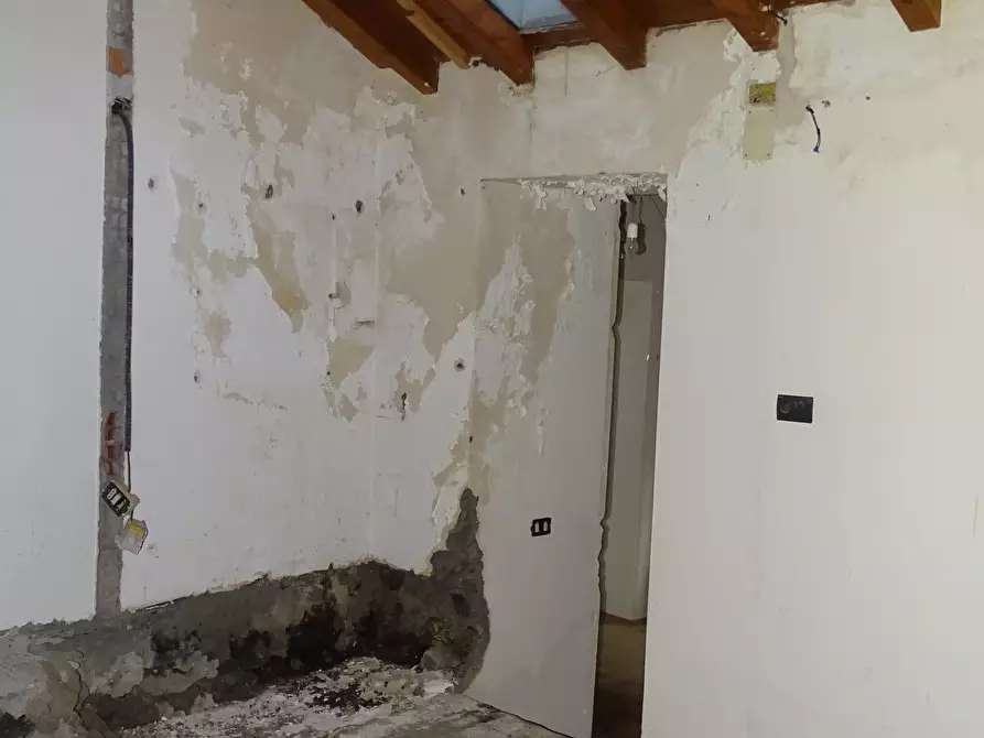 Immagine 15 di Casa indipendente in vendita  in Via Monte Grappa 7 a Belpasso