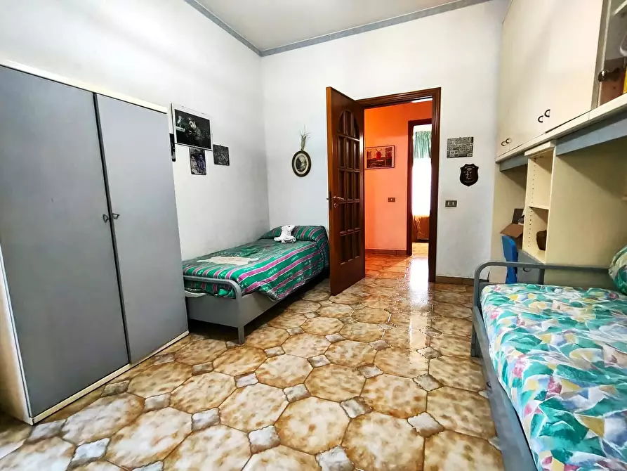 Immagine 28 di Pentalocale in vendita  in Via Bachelet 1 a Misterbianco