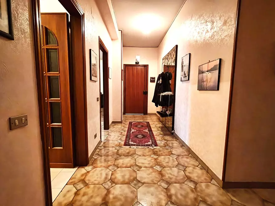 Immagine 21 di Pentalocale in vendita  in Via Bachelet 1 a Misterbianco