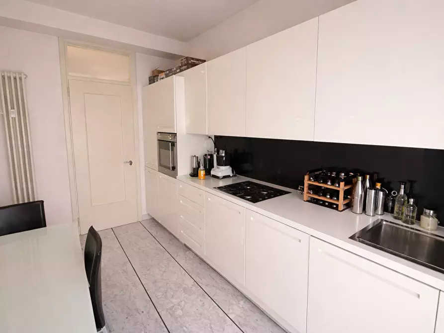 Immagine 8 di Trilocale in vendita  a Modena