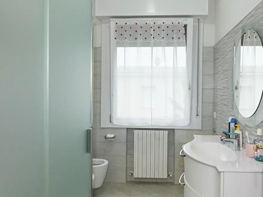 Immagine 6 di Casa trifamiliare in vendita  a Modena