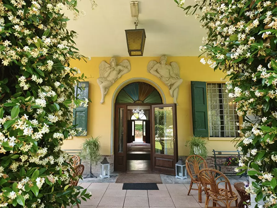 Immagine 6 di Bed & Breakfast in vendita  a Nonantola