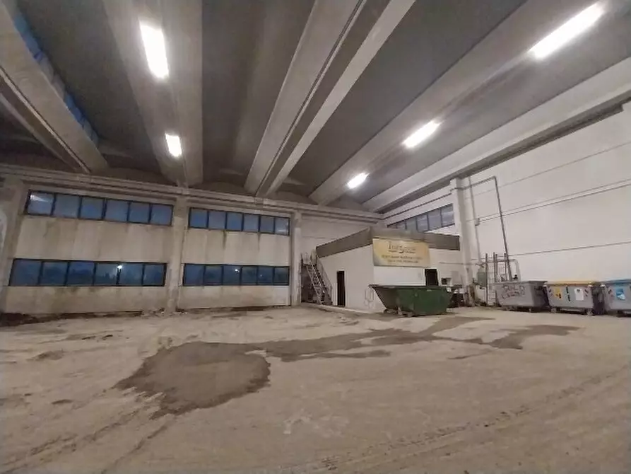 Immagine 8 di Attività artigianale in vendita  in via Raimondo dalla Costa 457 a Modena