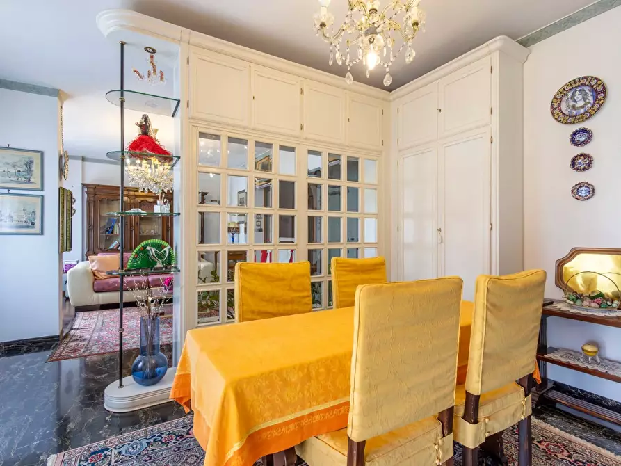 Immagine 5 di Pentalocale in vendita  in Via Regina Margherita 17 a Bordighera