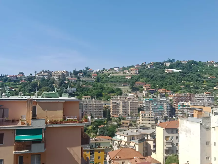 Immagine 15 di Trilocale in vendita  in Via Galilei 351 a San Remo