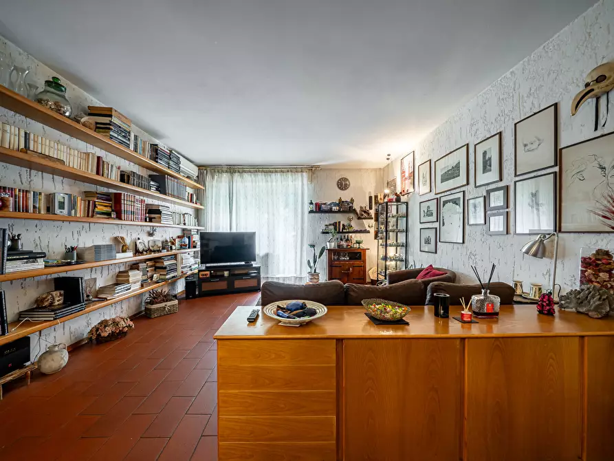 Immagine 11 di Quadrilocale in vendita  in Via Giuditta Sidoli 9600 a Parma