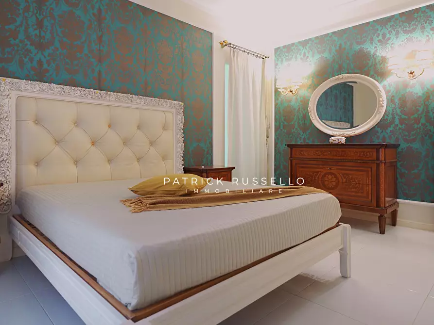 Immagine 19 di Quadrilocale in vendita  in Via Casilina 7 a Gela