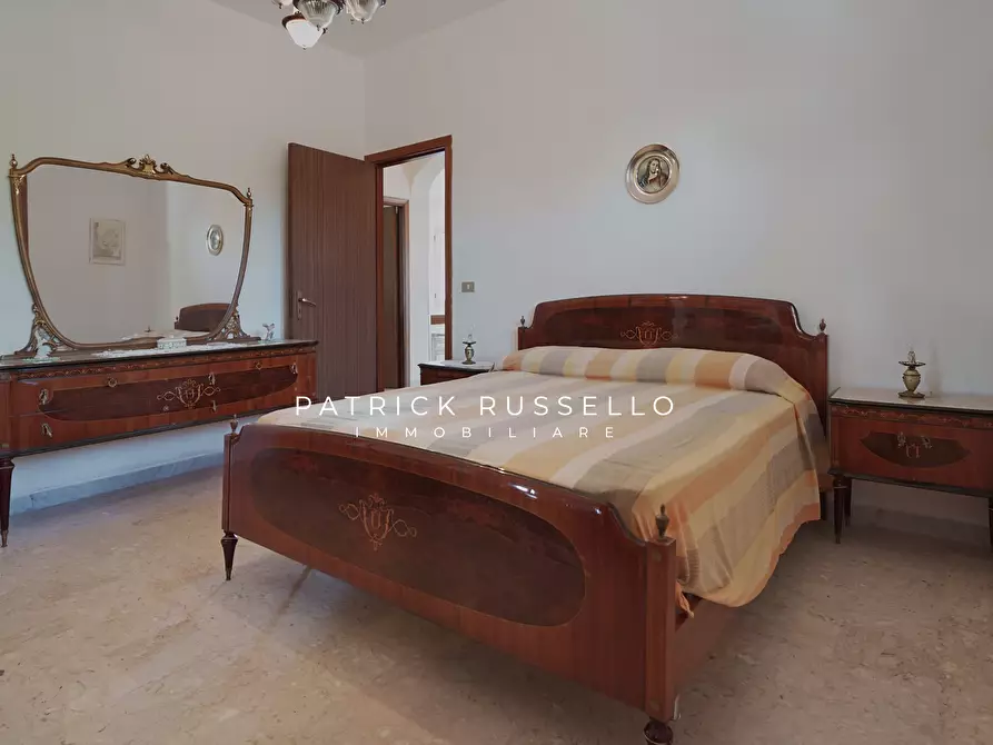 Immagine 14 di Villa in vendita  in Via dei Rovi snc a Gela