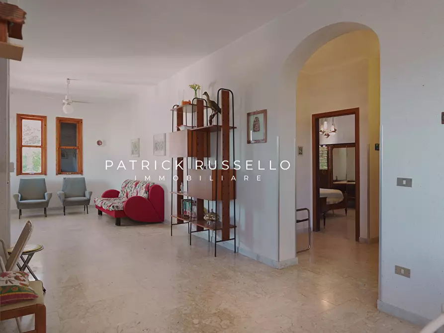 Immagine 3 di Villa in vendita  in Via dei Rovi snc a Gela