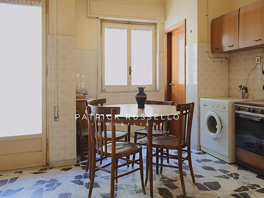 Immagine 3 di Quadrilocale in vendita  in Via Formia 40 a Gela