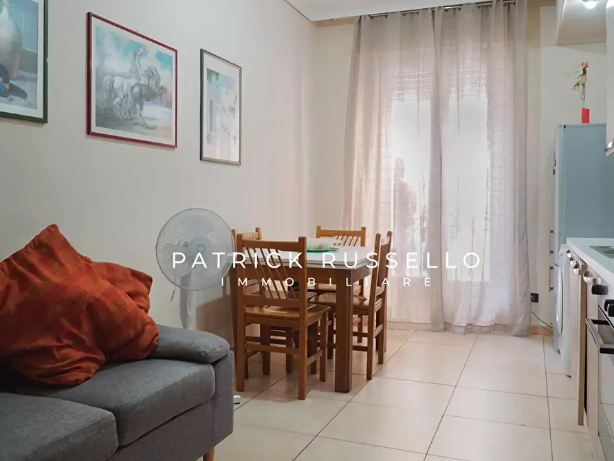 Immagine 11 di Trilocale in vendita  in Via Seneca 2 a Gela