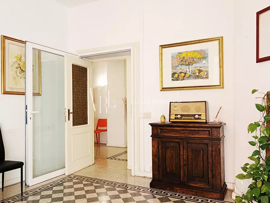 Immagine 16 di Pentalocale in vendita  a Roma