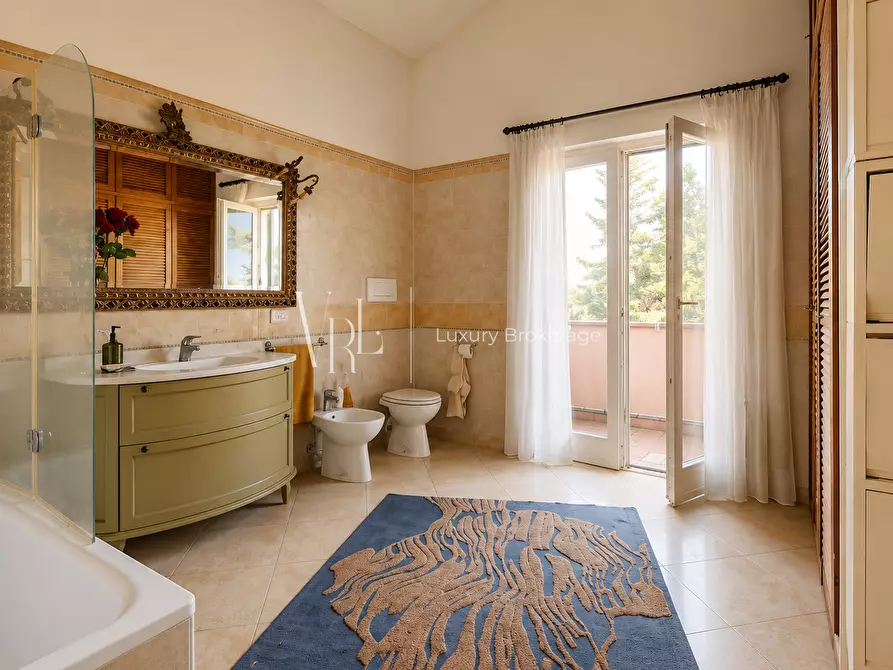 Immagine 18 di Casa bifamiliare in vendita  a Formello