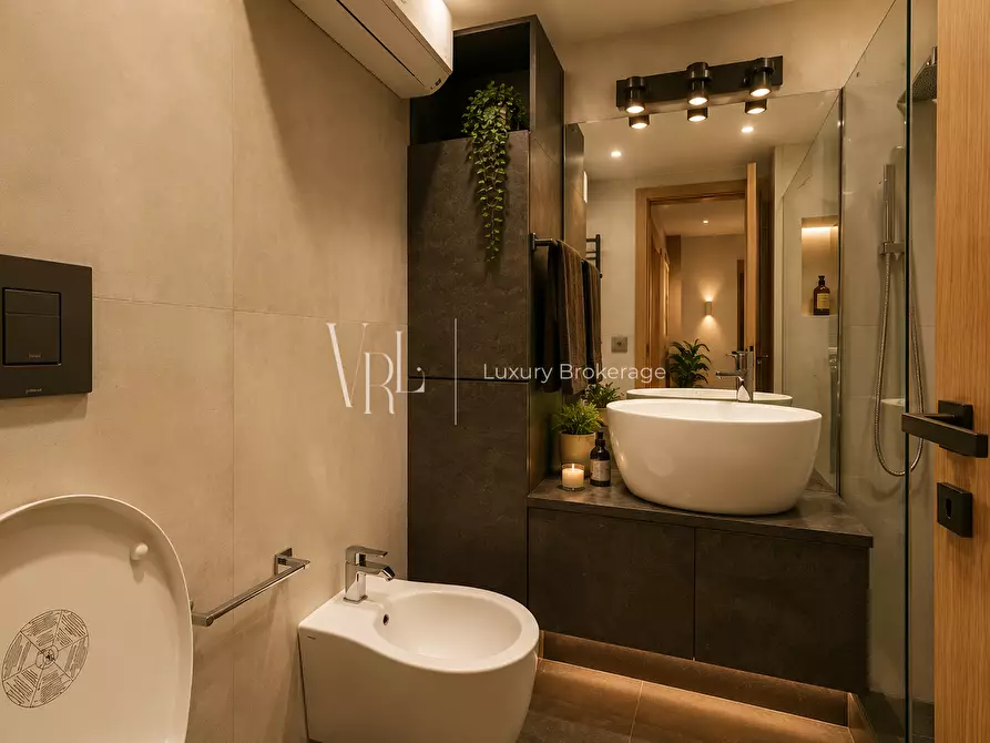 Immagine 17 di Villa in vendita  a Roma