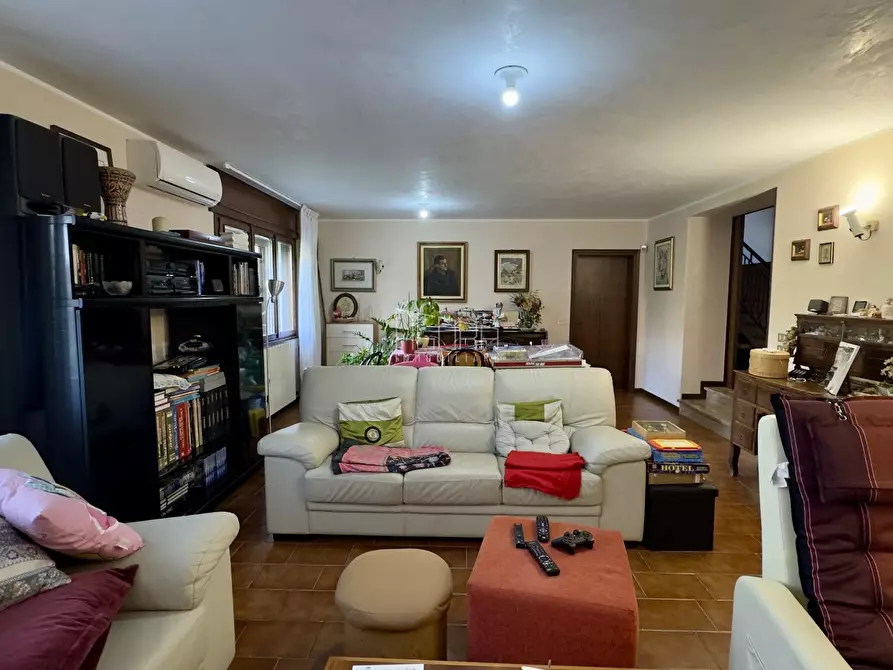 Immagine 1 di Casa indipendente in vendita  in Via Mascherine a Rovigo