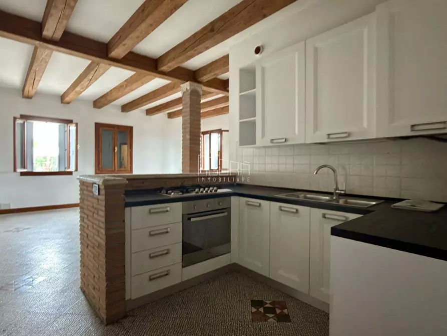 Immagine 14 di Casa indipendente in vendita  a Rovigo