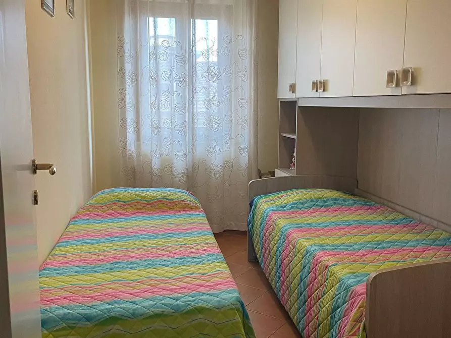 Immagine 8 di Quadrilocale in affitto  a Viareggio