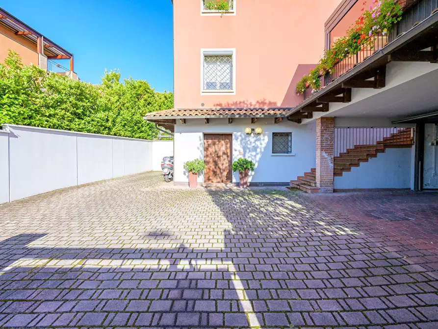 Immagine 44 di Villa in vendita  in Via Montesole 16 a Pianoro