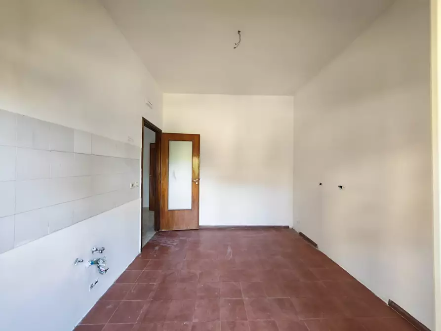 Immagine 35 di Quadrilocale in vendita  in Via Antonio Gramsci 55 a Gravina Di Catania