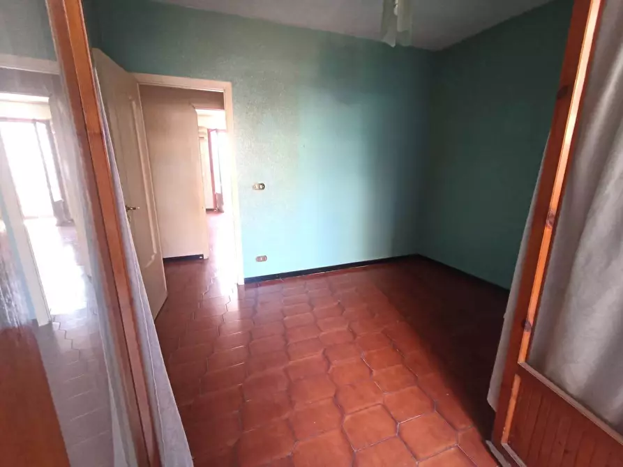 Immagine 19 di Trilocale in vendita  a Aci Castello