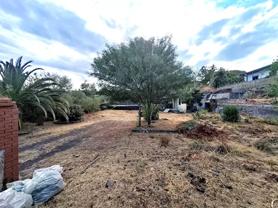 Immagine 8 di Terreno edificabile in vendita  in Via Dei Gelsomini 16 a Pedara