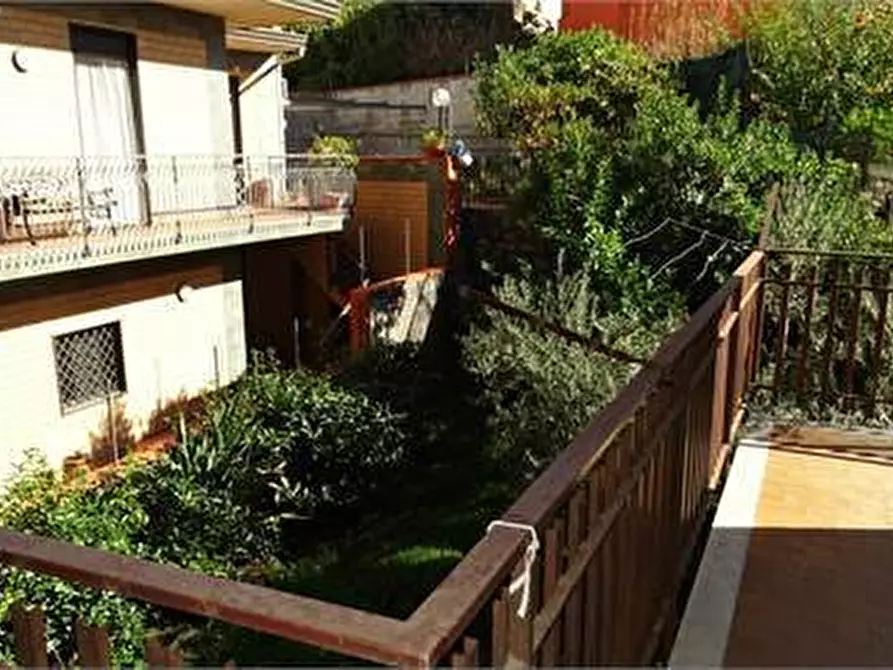 Immagine 12 di Trilocale in vendita  in Via Vincenzo Bellini 20 a San Pietro Clarenza