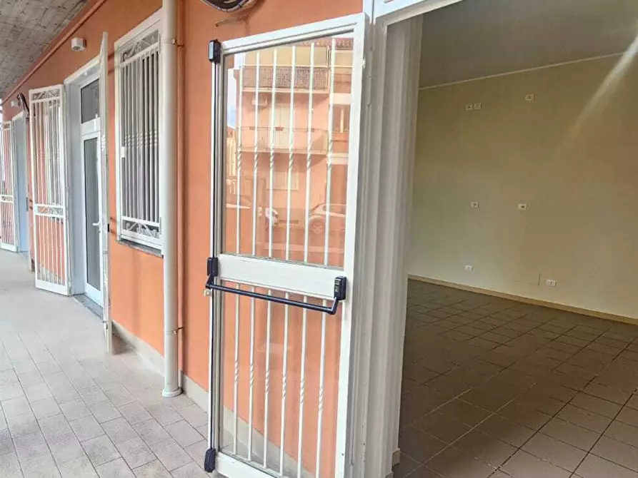 Immagine 7 di Attività artigianale in affitto  in Via Sciarelli 55 a Aci Castello