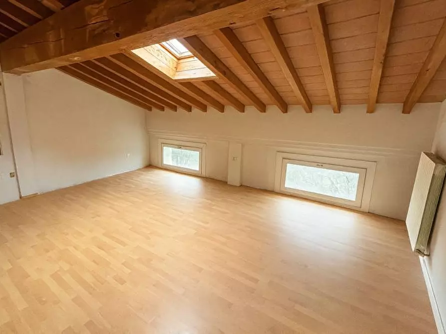 Immagine 20 di Porzione di casa in vendita  a Modena