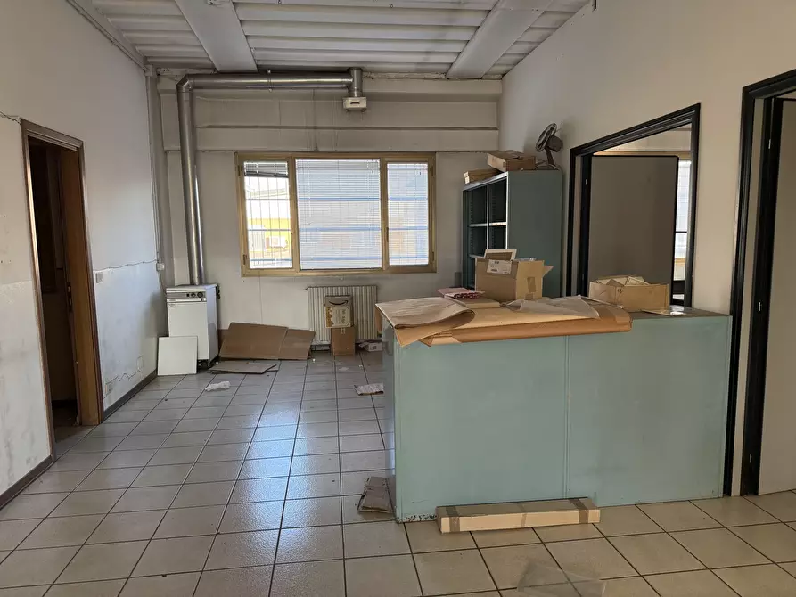 Immagine 5 di Laboratorio in vendita  in Via Sandro Cabassi 42/g a Modena