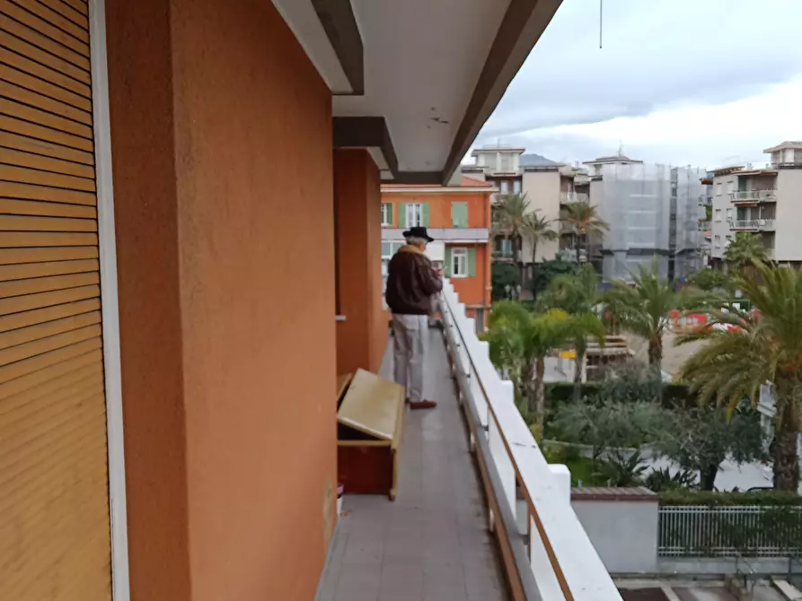 Immagine 6 di Trilocale in affitto  in Via Braie 3 a Bordighera