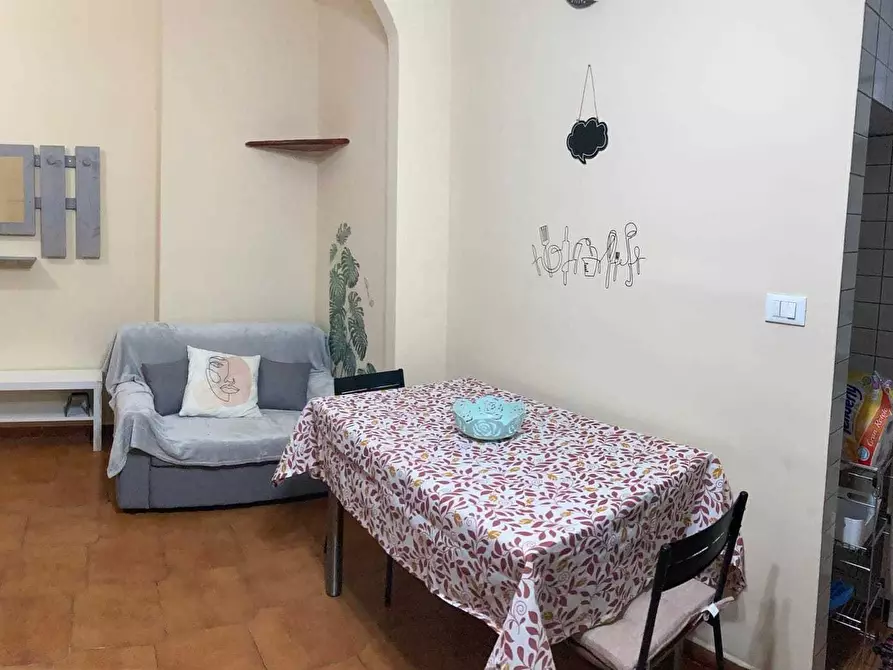 Immagine 3 di Bilocale in vendita  in Via Santhià 49 a Torino