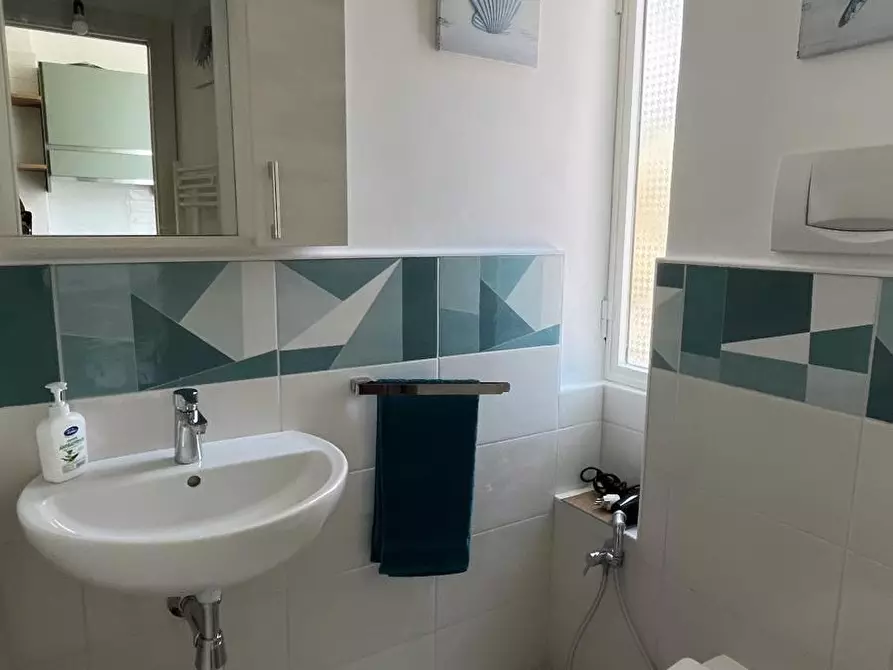 Immagine 11 di Bilocale in vendita  in Viale Aldo Ferrari 65 a La Spezia