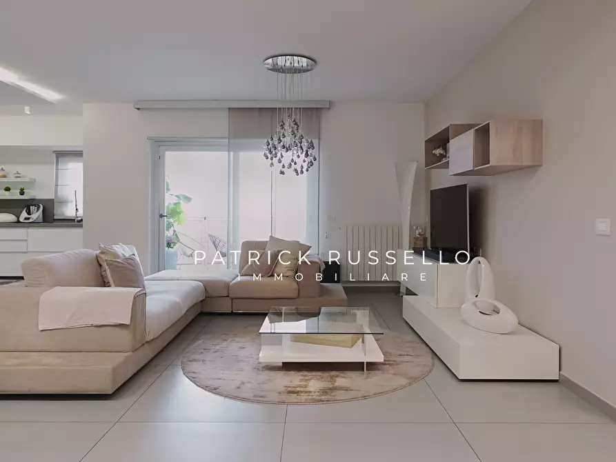 Immagine 2 di Quadrilocale in vendita  in Via Bonfiglio Fiorentino 4 a Gela