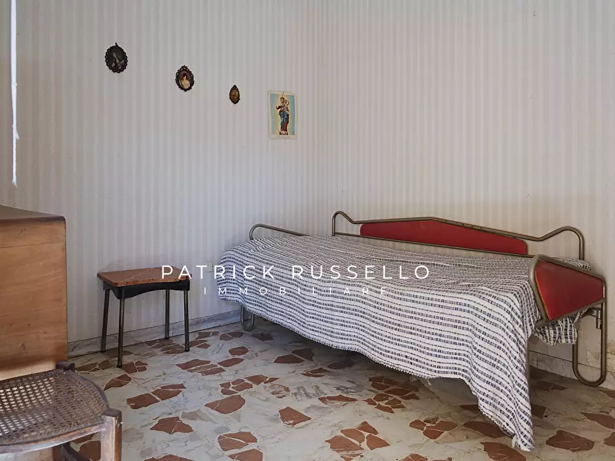 Immagine 24 di Quadrilocale in vendita  in Via Formia 40 a Gela