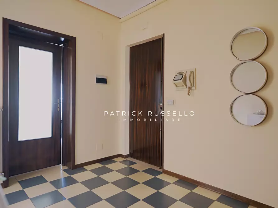 Immagine 5 di Quadrilocale in vendita  in Via Parioli 6 a Gela