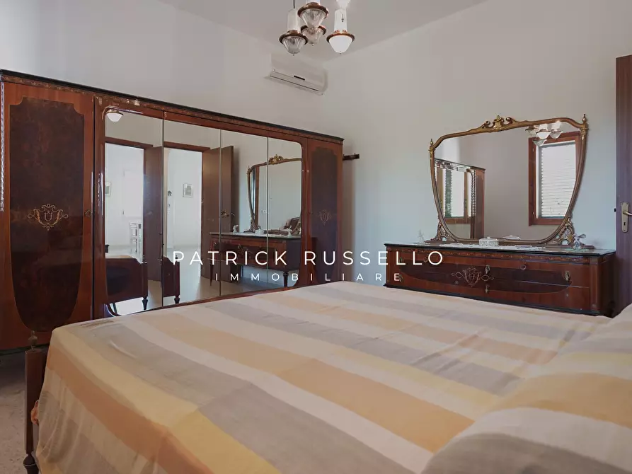 Immagine 15 di Villa in vendita  in Via dei Rovi snc a Gela