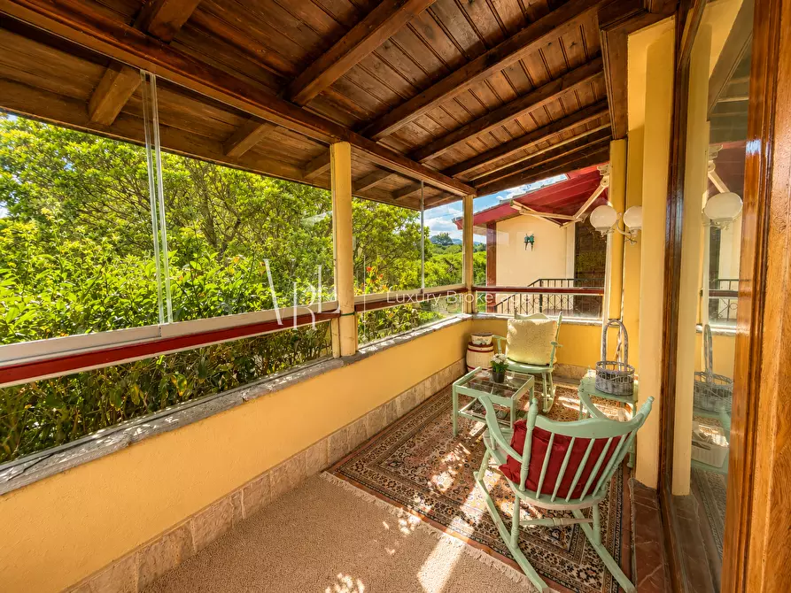 Immagine 8 di Villa in vendita  a Roma