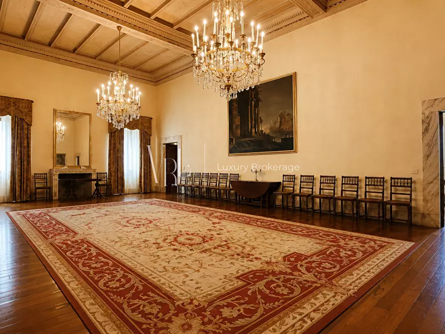 Immagine 20 di Villa in vendita  a Roma