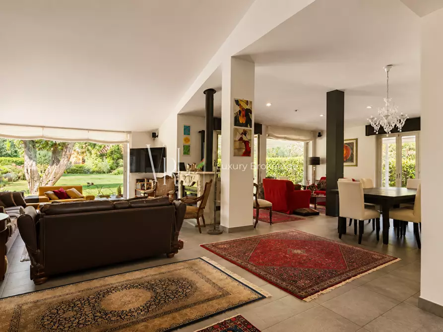 Immagine 8 di Casa bifamiliare in vendita  a Roma