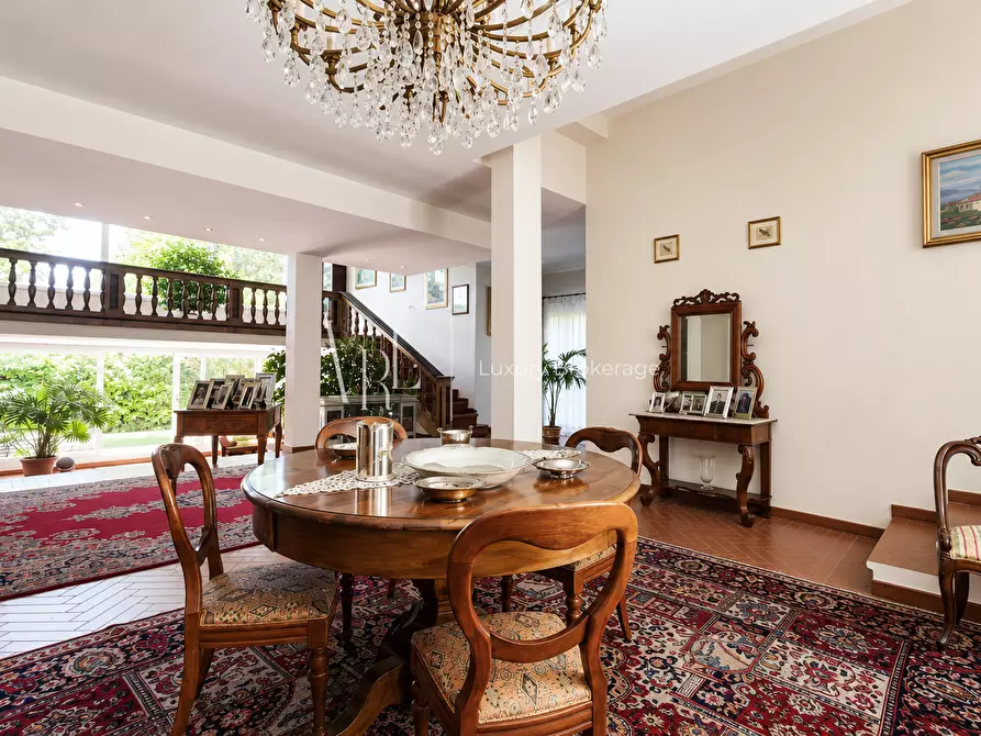 Immagine 16 di Villa in vendita  a Roma