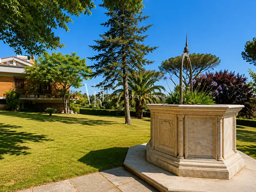 Immagine 4 di Casa indipendente in vendita  a Roma