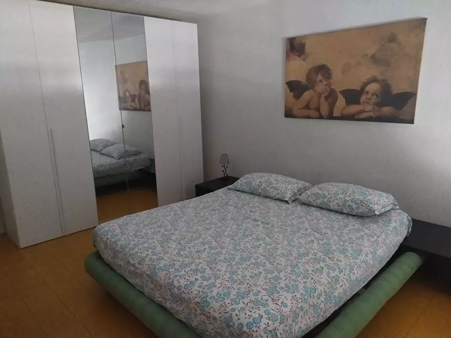 Immagine 6 di Porzione di casa in affitto  a Viareggio