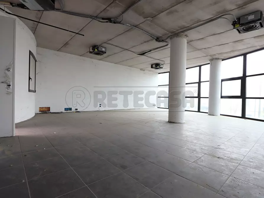 Immagine 48 di Ufficio in affitto  a Vicenza