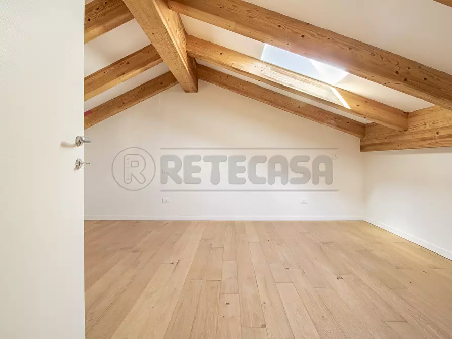 Immagine 24 di Bilocale in vendita  in Via Zuccola 37 a Bolzano Vicentino