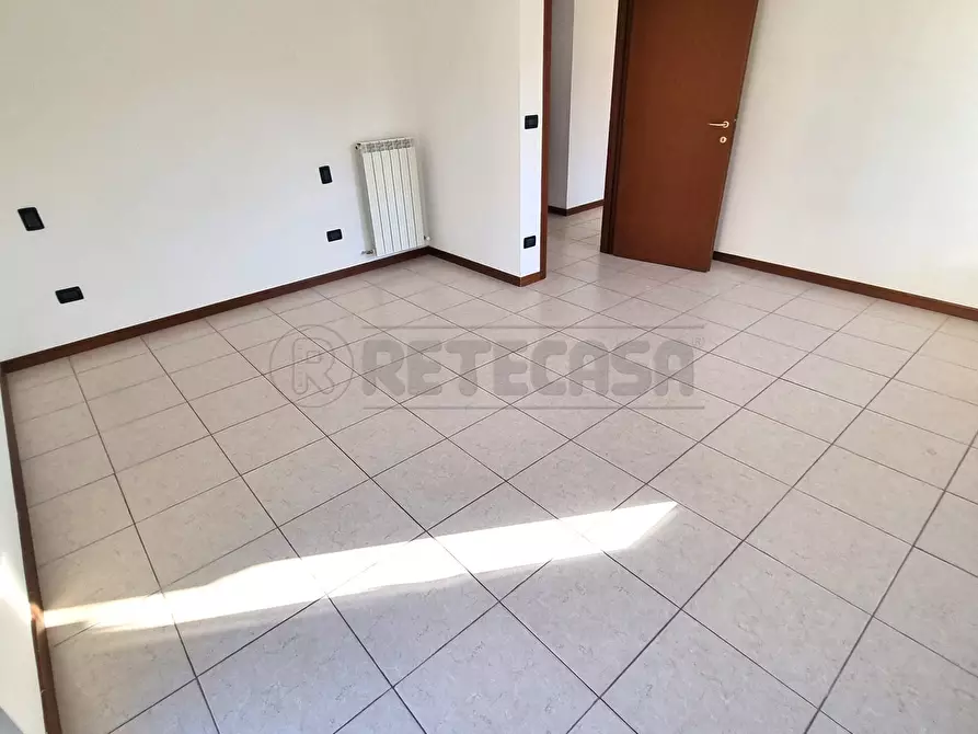 Immagine 9 di Trilocale in affitto  a Pescara