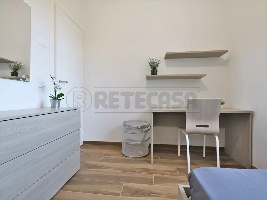 Immagine 76 di Stanza singola in affitto  a Vicenza